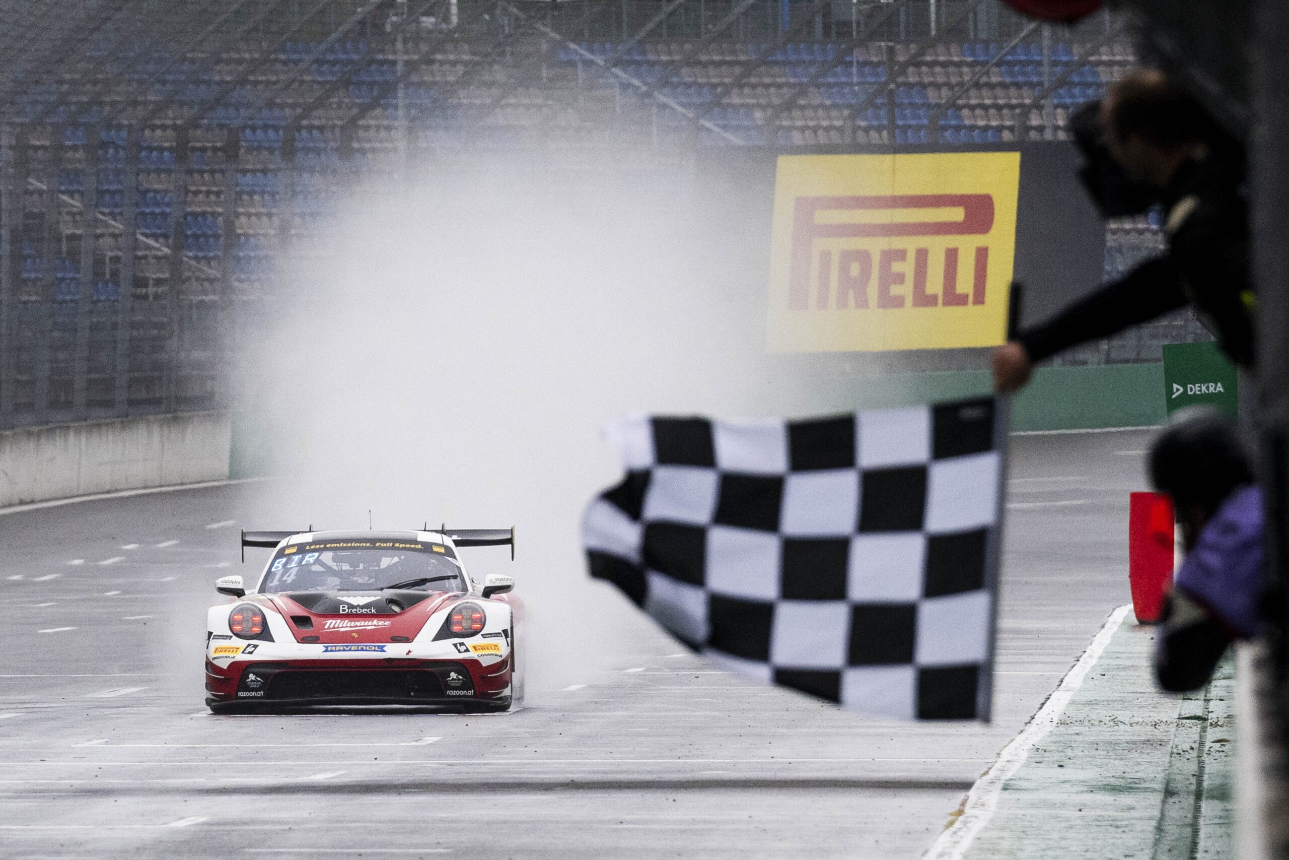 ADAC GT Masters Lausitzring – Rennen 2
